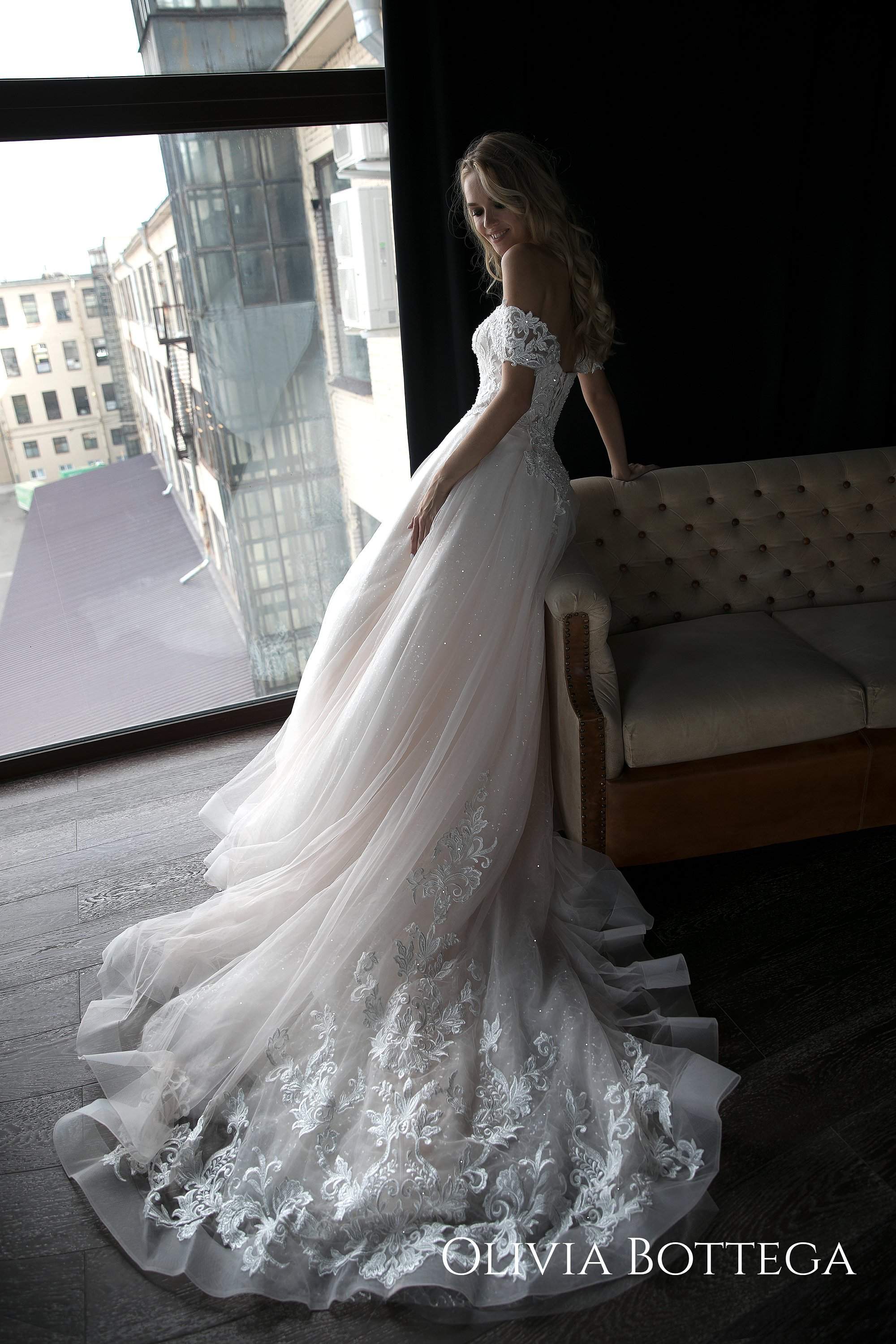 Princess A-Line V-Neck Tulle Ivory Long Sleeves Wedding Dresses – Pgmdress